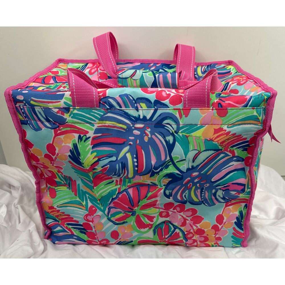 Lilly Pulitzer Insulated Beach Cooler, In The Bungalows Pattern - Picture 9 of 15